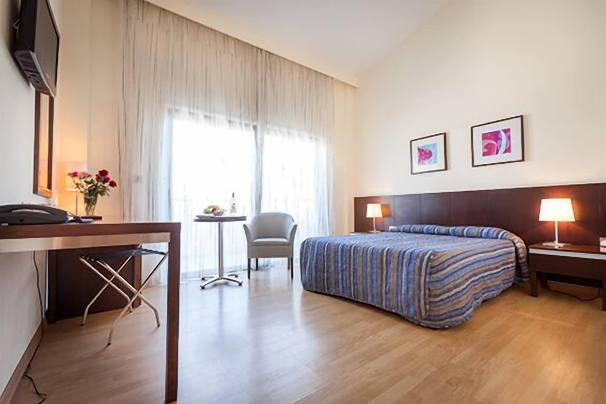 Crown Resorts Henipa Ларнака Экстерьер фото