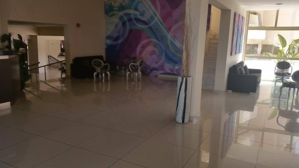 Crown Resorts Henipa Ларнака Экстерьер фото
