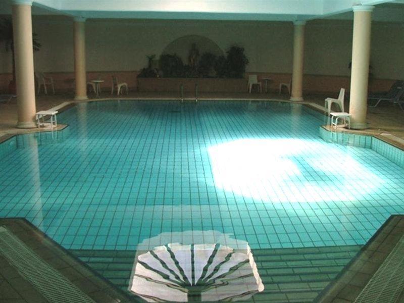 Crown Resorts Henipa Ларнака Экстерьер фото